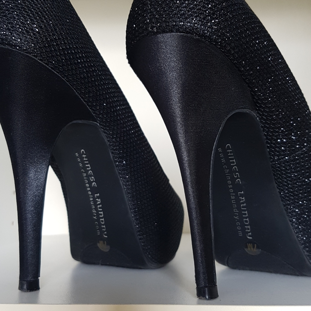 Chinese Laundry peep toe platform pumps - Picture 5 of 8